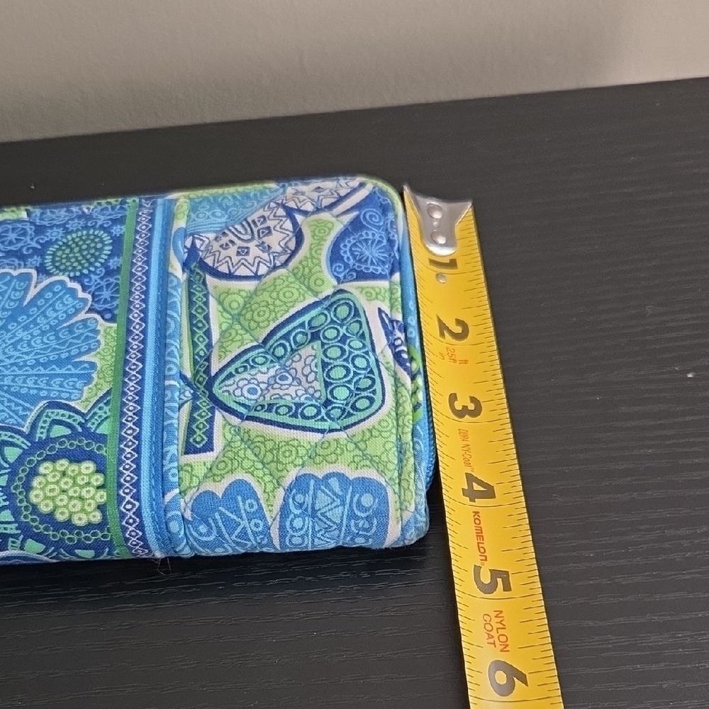 Vera Bradley Blue and Green Patterned Accessory - Picture 6 of 6